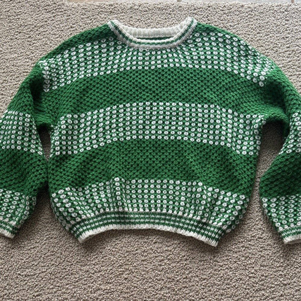 SHEIN Green and White Patterned Sweater